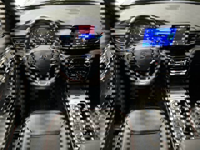 Certified 2023 Ford Explorer ST-Line w/ Class IV Trailer Tow Package image 19