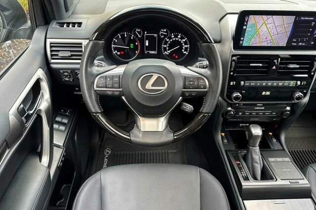 Used 2023 Lexus GX 460 Premium image 11