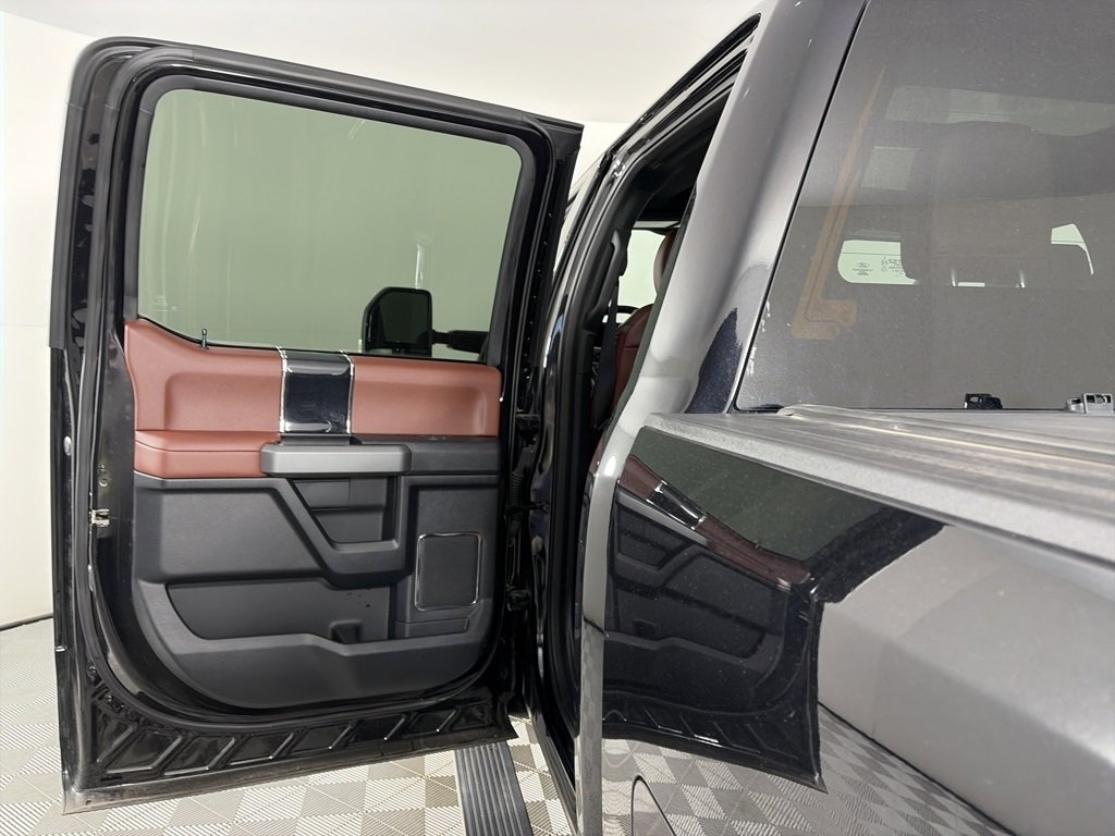 Certified 2020 Ford F350 Platinum w/ Tremor Off-Road Package image 12