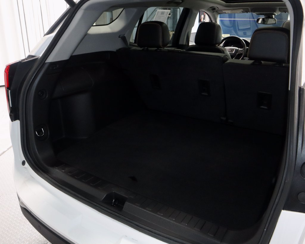 Used 2023 GMC Terrain AT4 w/ Infotainment Package II AWD/4WD image 15