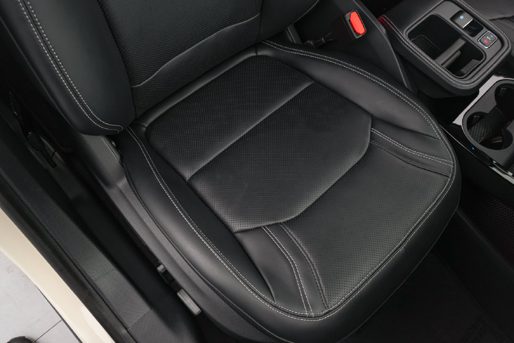 Certified 2025 Ford Mustang Mach-E Premium RWD image 25