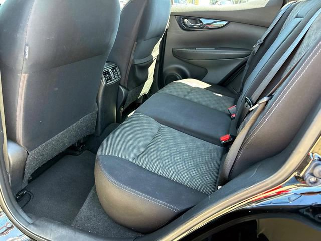 Used 2019 Nissan Rogue Sport SV AWD/4WD image 6