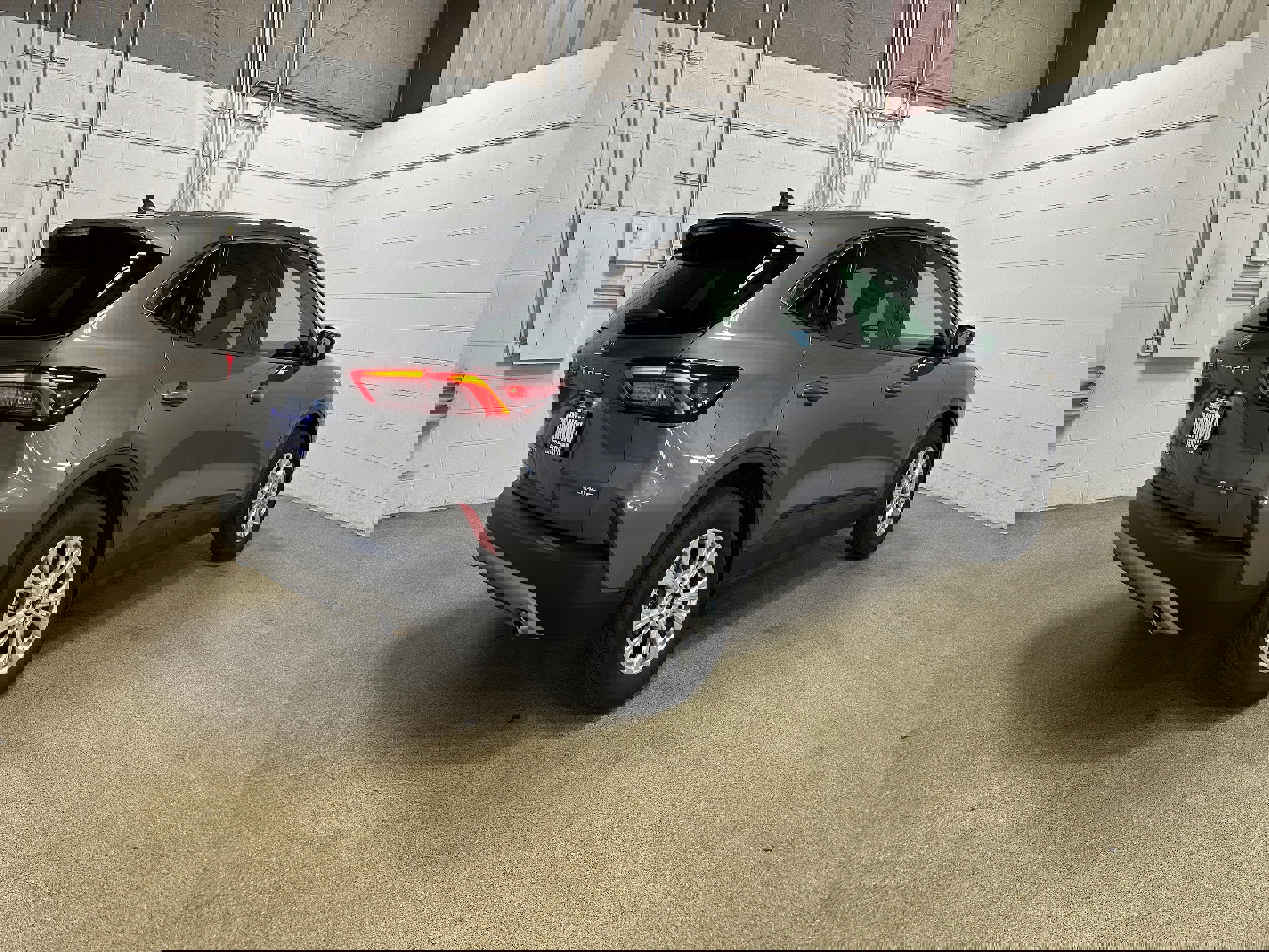 Certified 2024 Ford Escape Active image 3