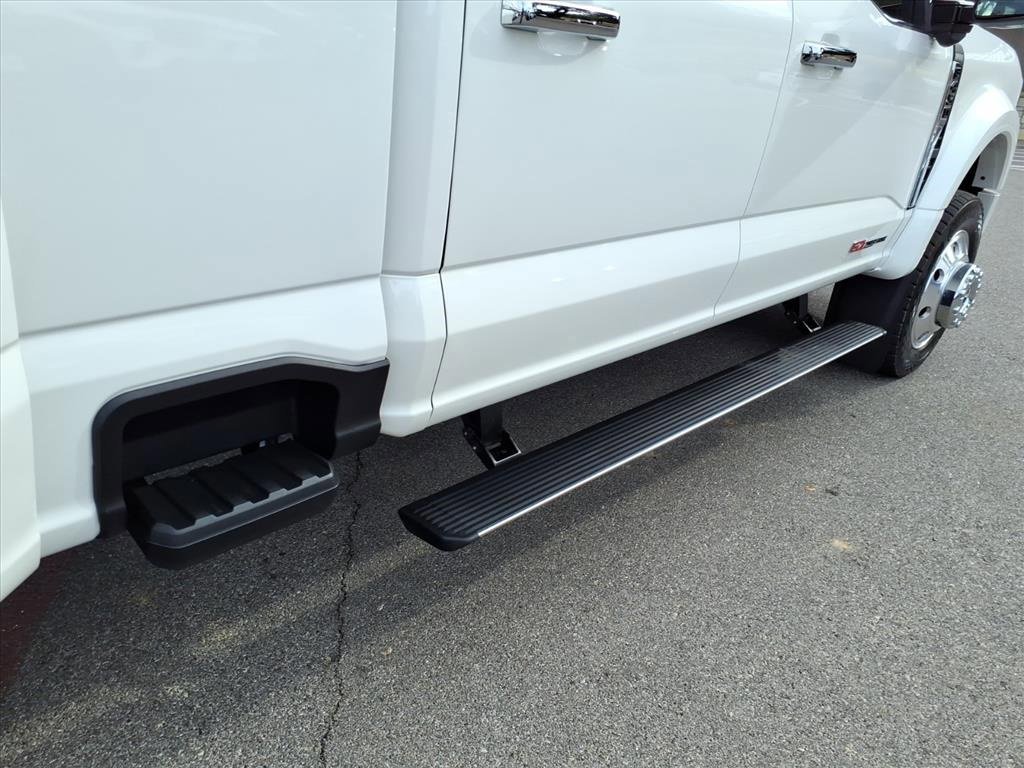 Certified 2025 Ford F450 King Ranch w/ Chrome Package image 21