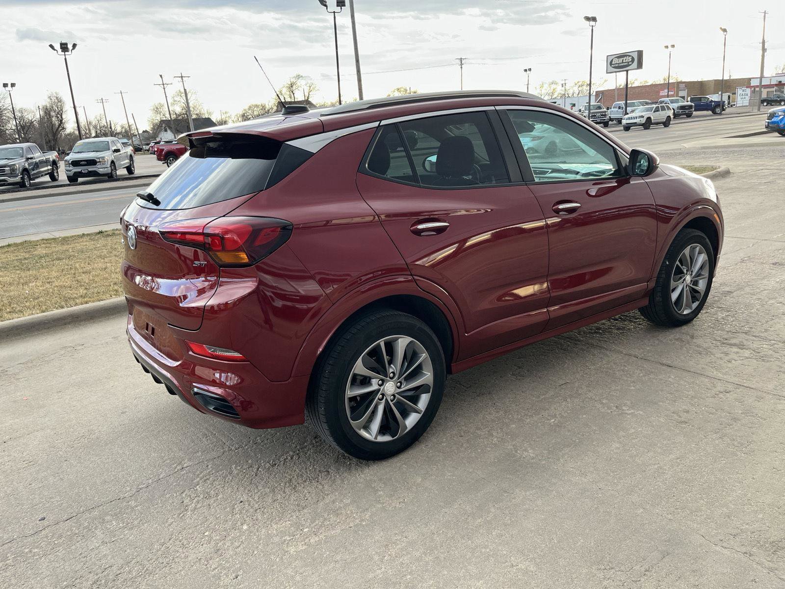 Used 2022 Buick Encore GX Select w/ Sport Touring Package image 5