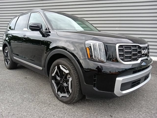 Used 2025 Kia Telluride S