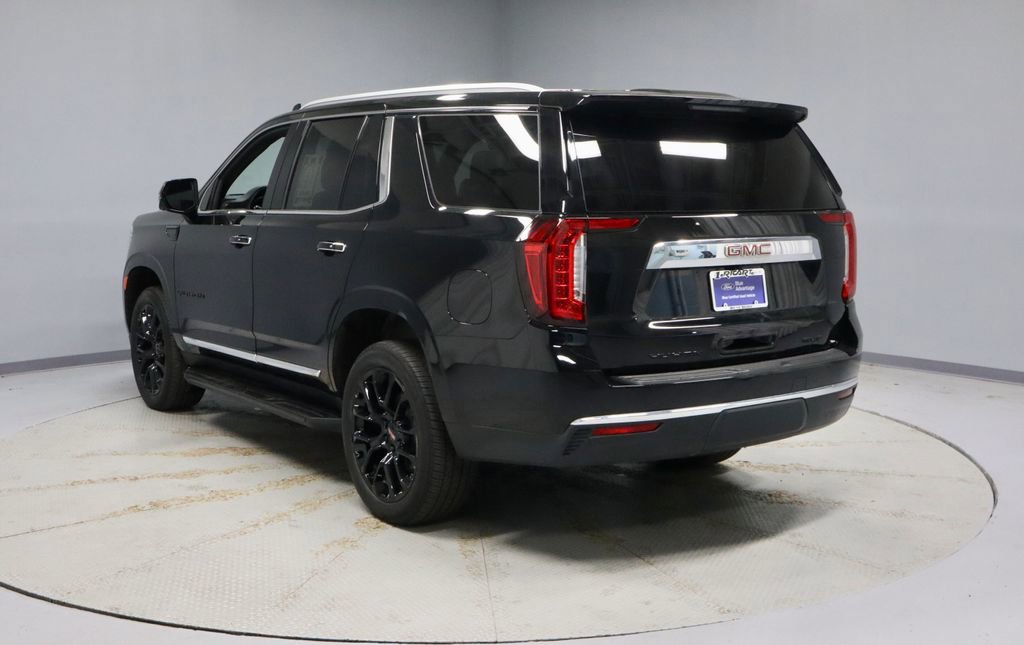 Used 2024 GMC Yukon SLT w/ SLT Luxury Package AWD/4WD image 10