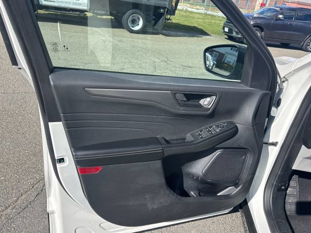 Certified 2023 Ford Escape Active AWD/4WD image 10