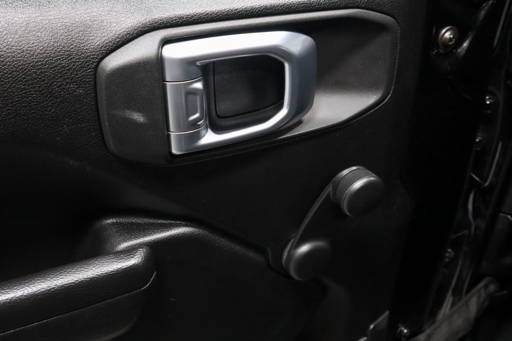 Used 2023 Jeep Wrangler Sport image 21