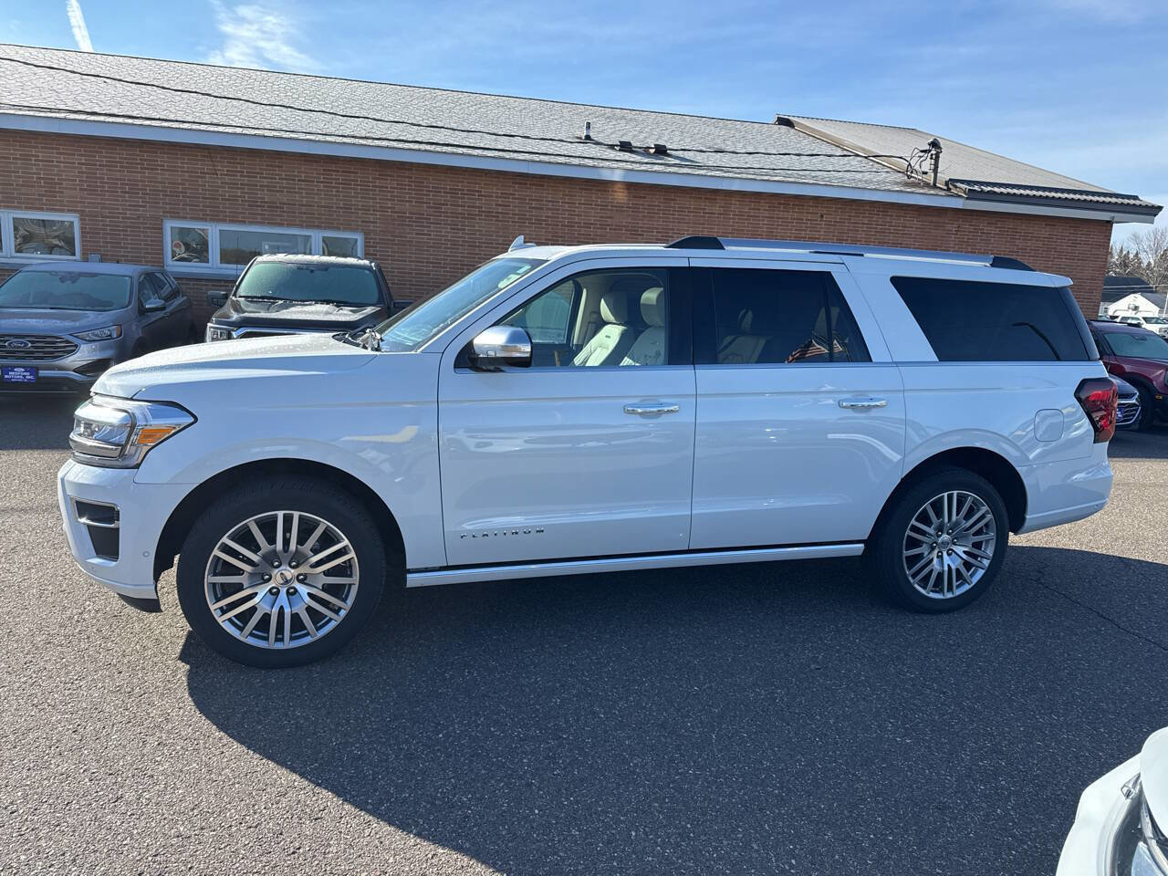 Certified 2024 Ford Expedition Max Platinum AWD/4WD image 5