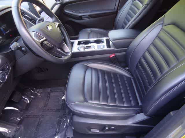 Certified 2024 Ford Edge SEL AWD/4WD image 6