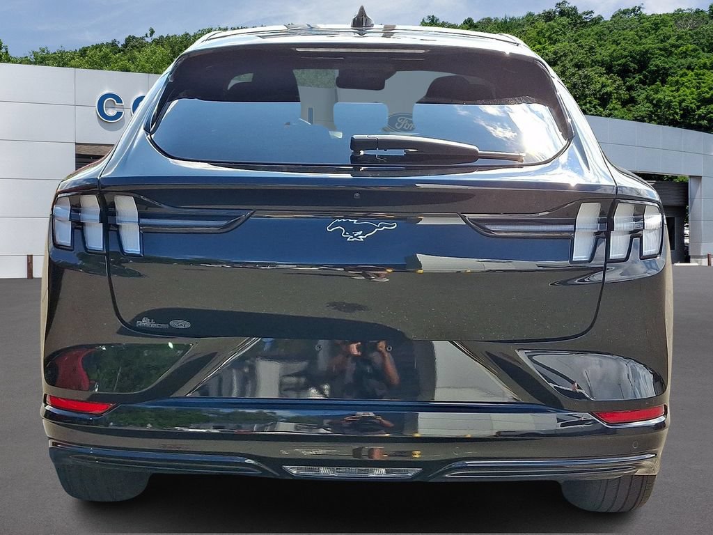 Certified 2024 Ford Mustang Mach-E Premium AWD/4WD image 5