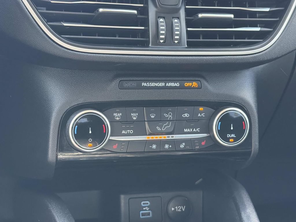 Certified 2022 Ford Escape SEL w/ Technology Package FWD image 15