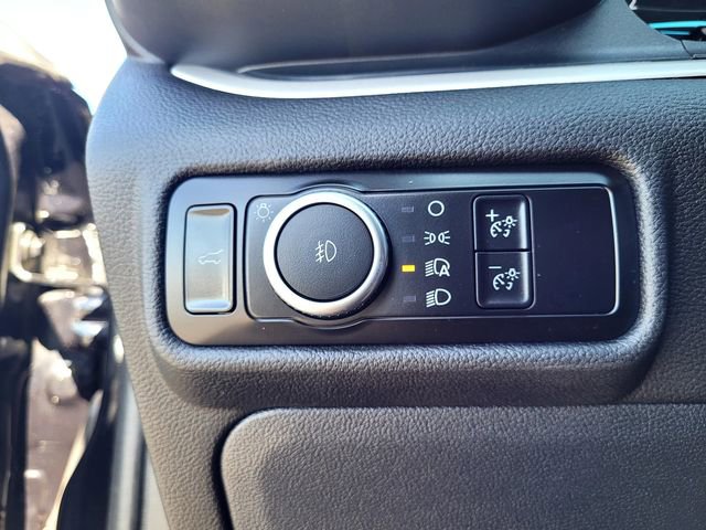 Certified 2023 Ford Explorer XLT w/ Equipment Group 202A RWD image 16