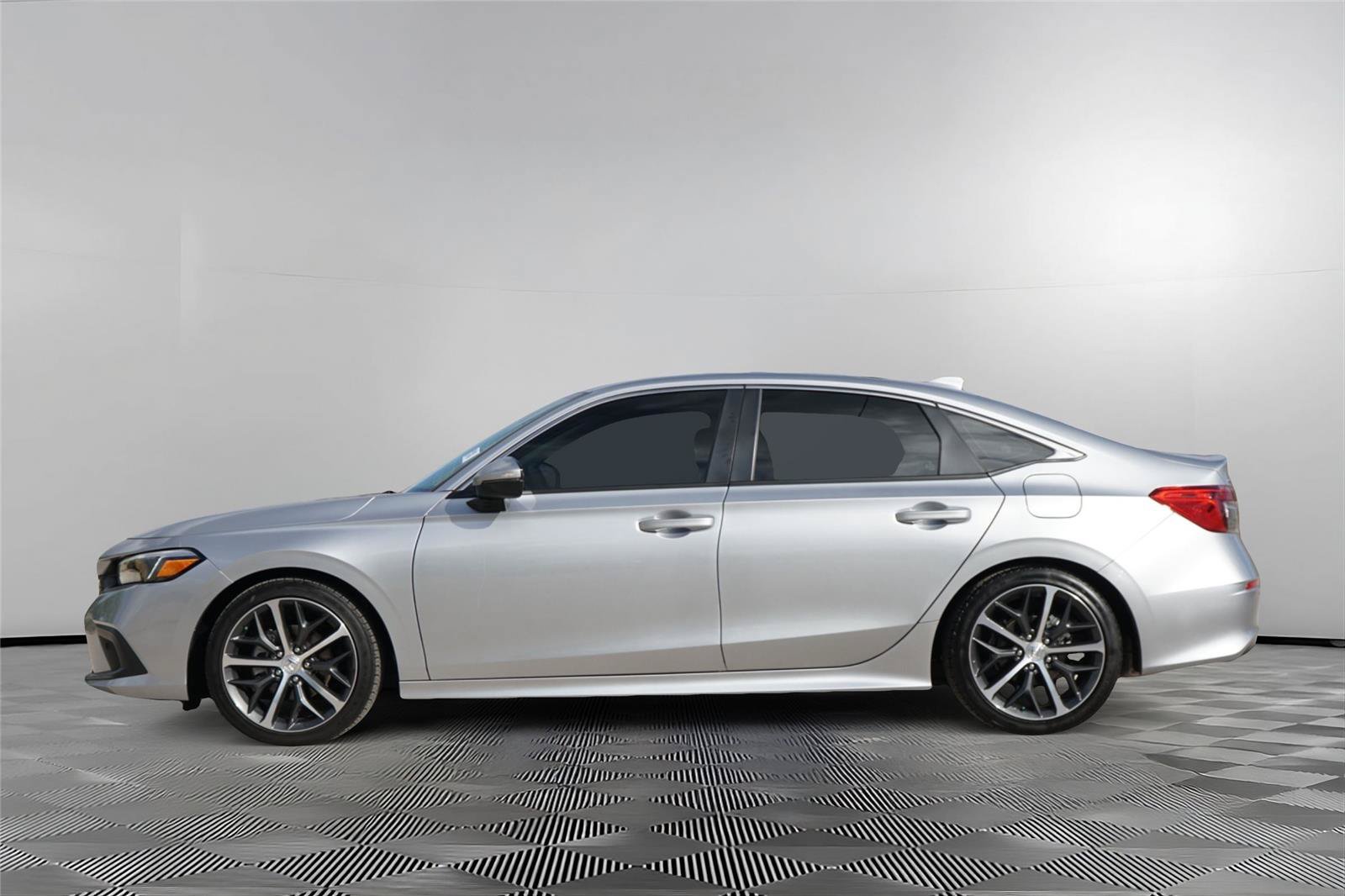 Used 2024 Honda Civic Touring image 7