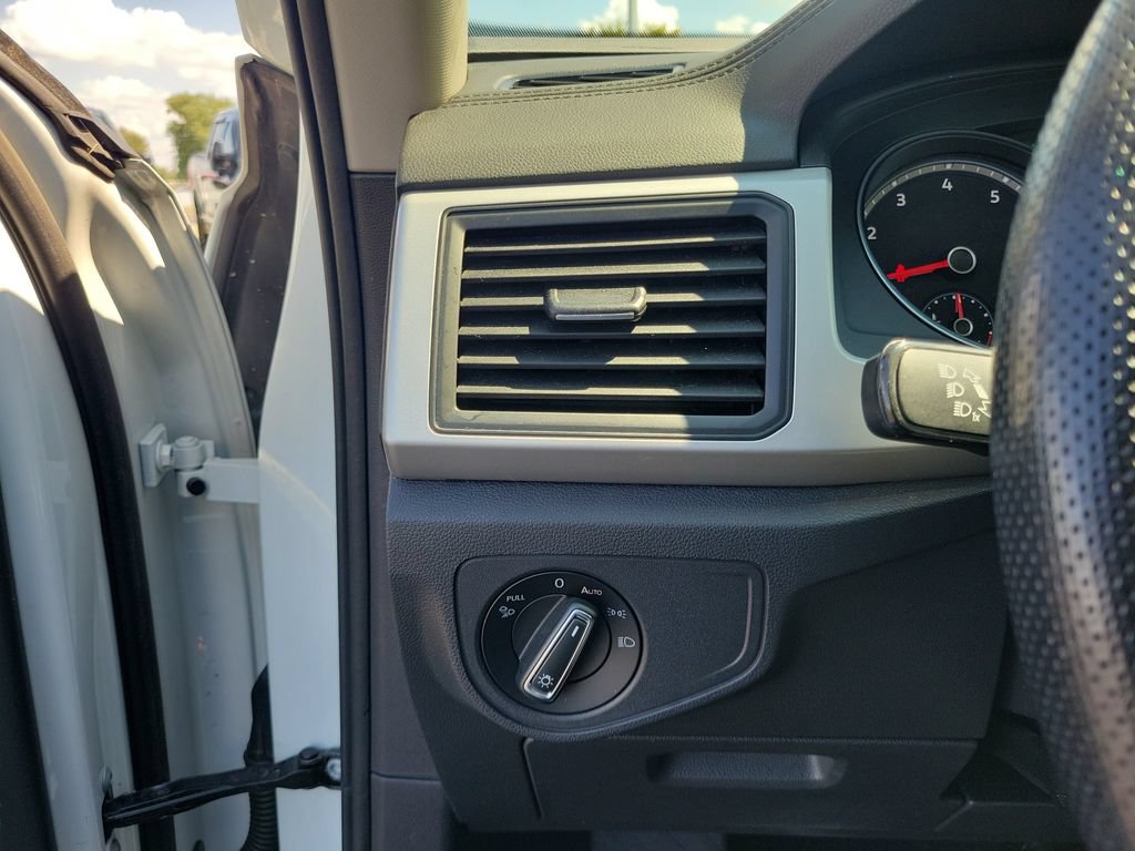 Used 2021 Volkswagen Atlas SE w/ Panoramic Sunroof Package FWD image 22