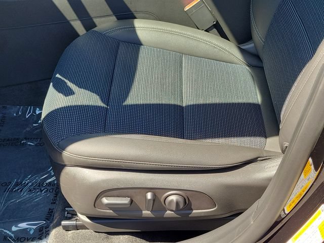 Used 2025 Buick Envista Preferred w/ Convenience I Package FWD image 15