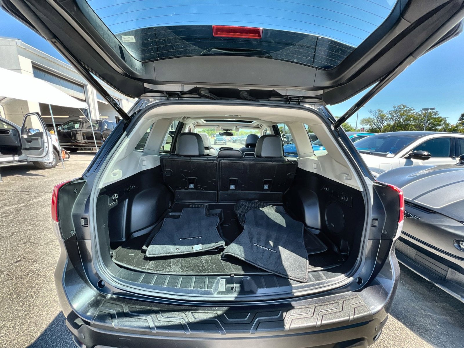 Used 2019 Subaru Forester Limited w/ Popular Package #3 AWD/4WD image 34