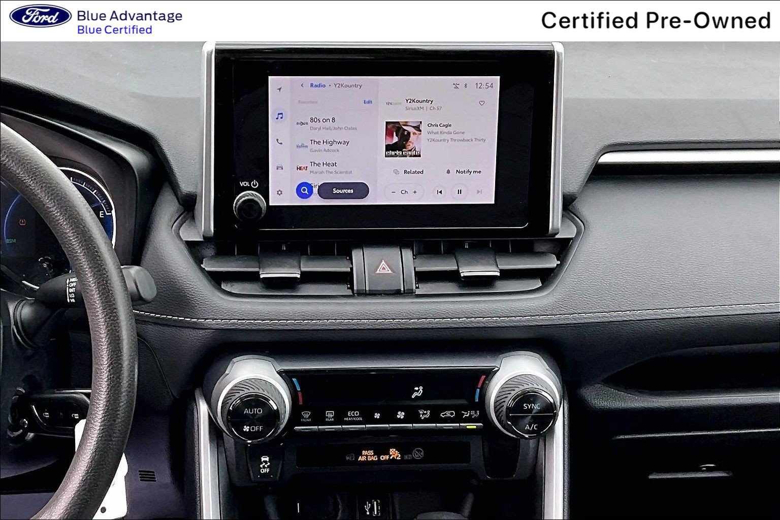 Used 2024 Toyota RAV4 LE AWD/4WD image 6