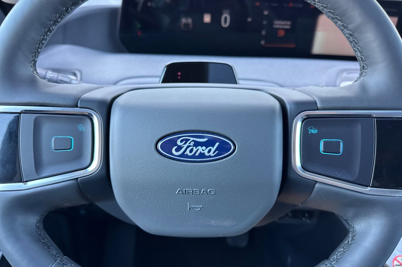 Certified 2025 Ford Expedition Active image 25