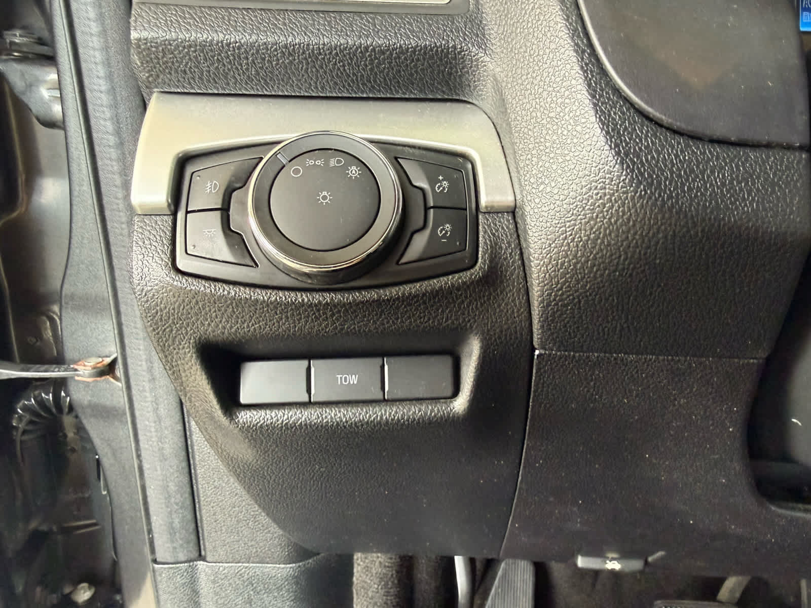 Certified 2017 Ford Explorer XLT AWD/4WD image 15