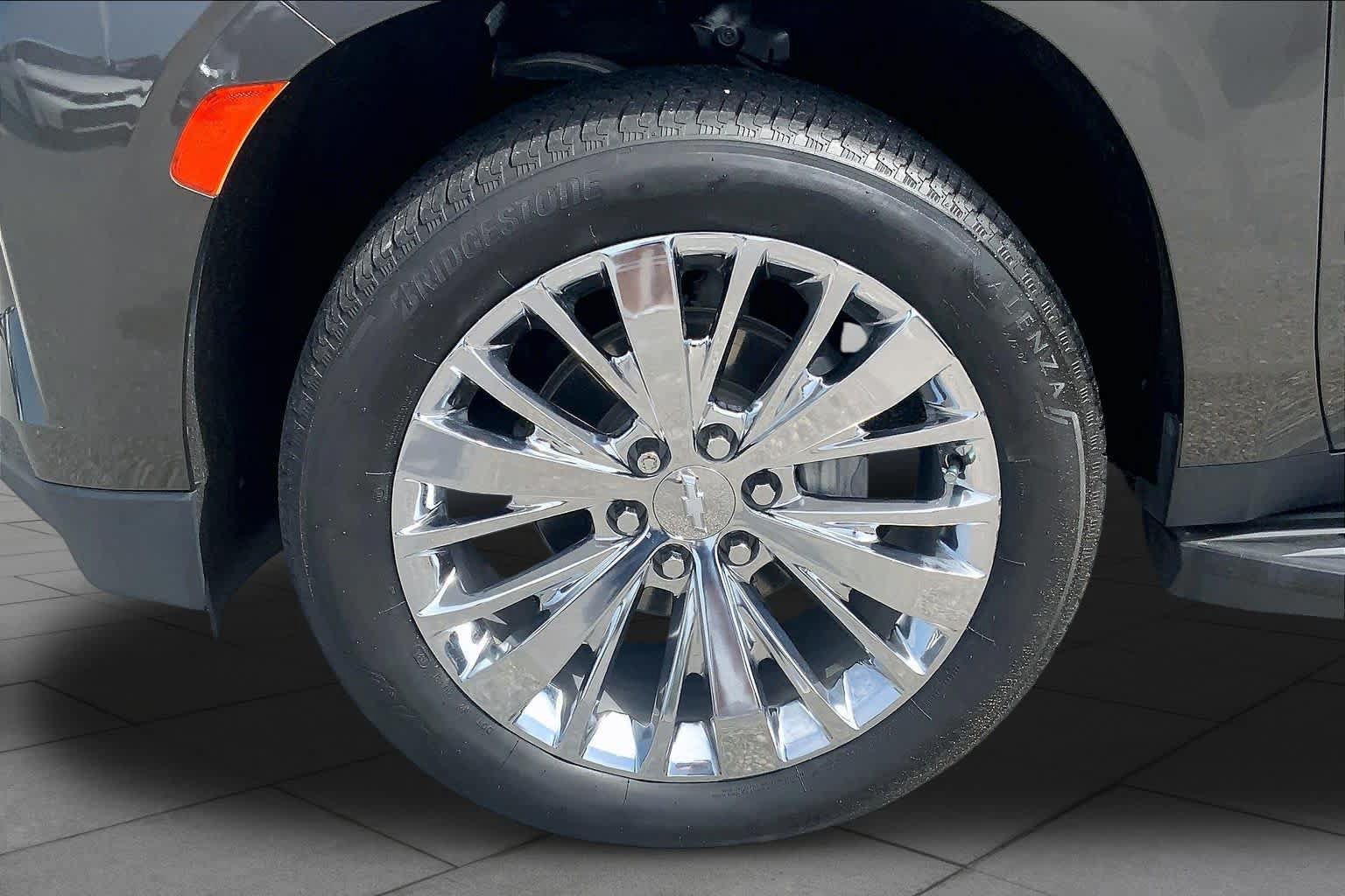 Used 2021 Chevrolet Tahoe LT w/ LT Signature Package RWD image 11