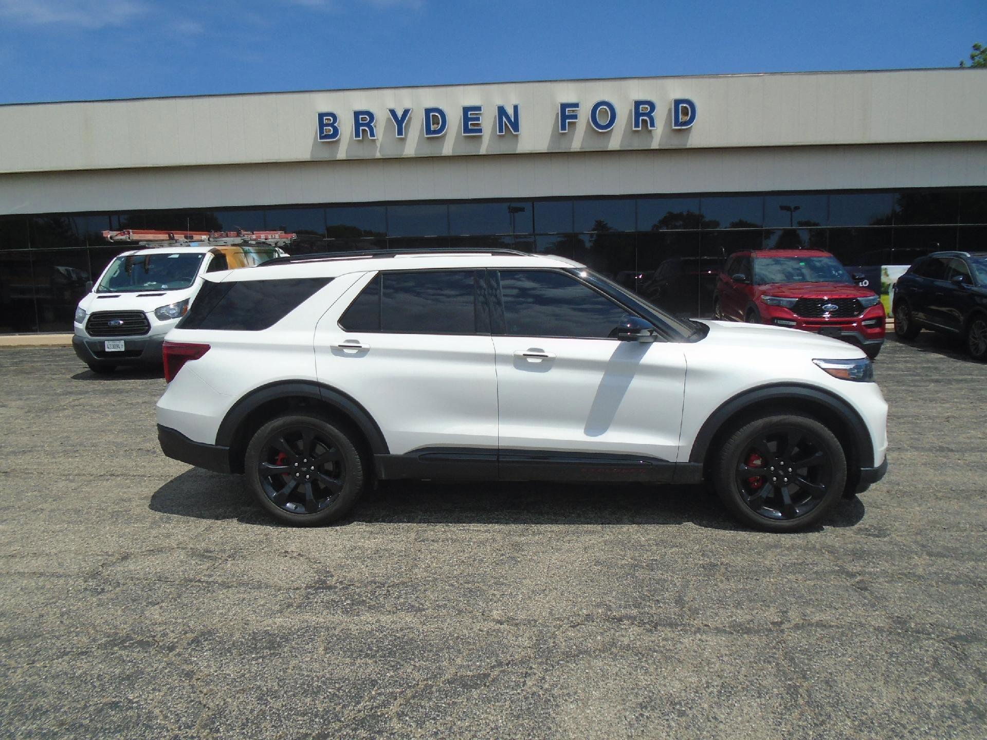 Certified 2023 Ford Explorer ST w/ Equipment Group 401A image 5