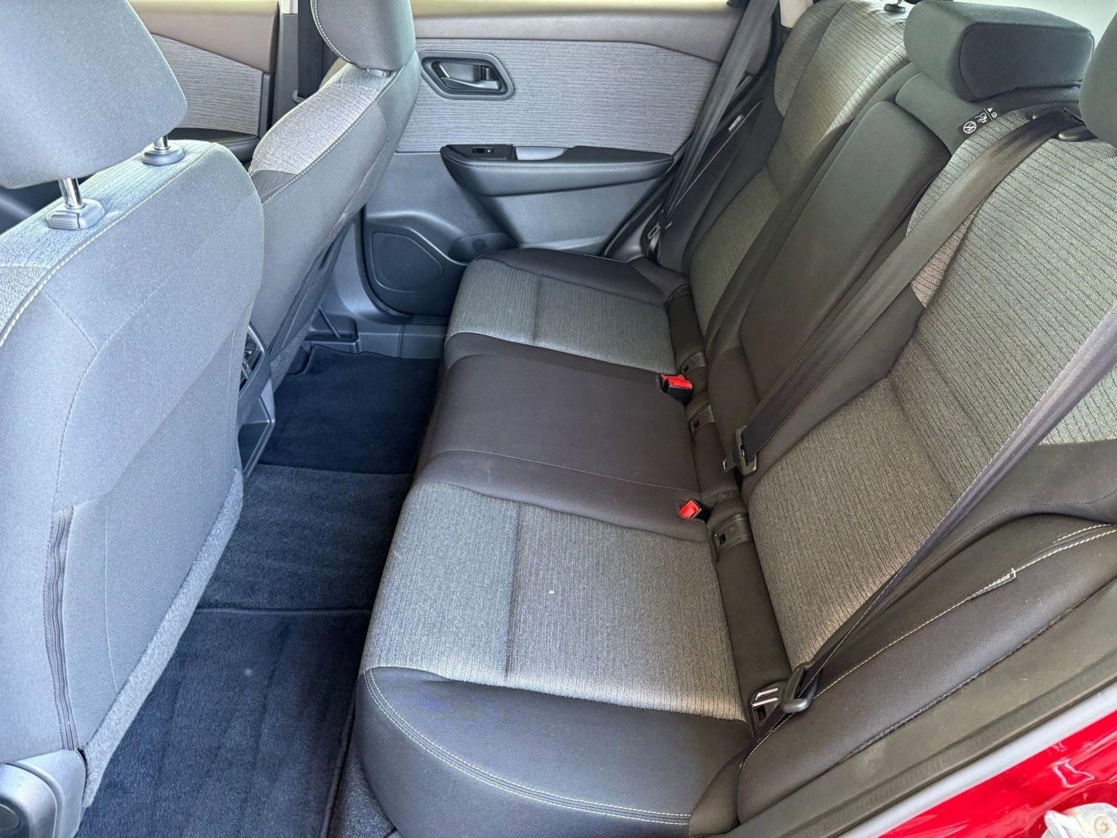 Used 2022 Nissan Rogue S FWD image 15