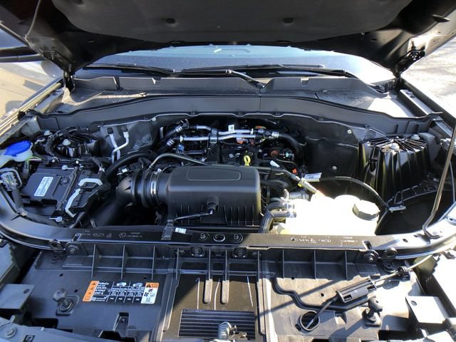 Certified 2023 Ford Explorer XLT w/ Equipment Group 202A AWD/4WD image 28