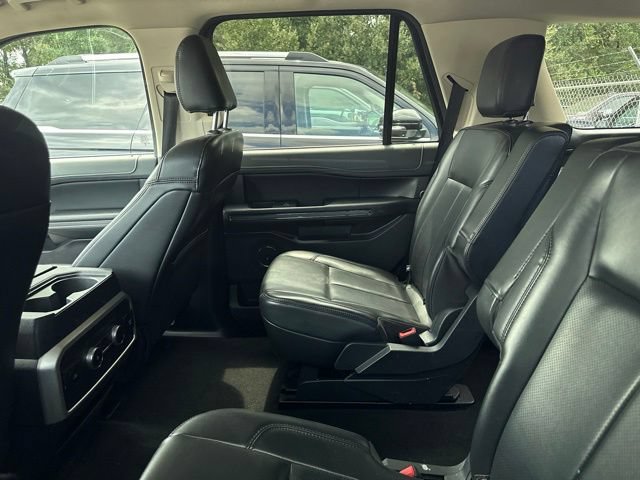 Certified 2024 Ford Expedition XLT RWD image 17