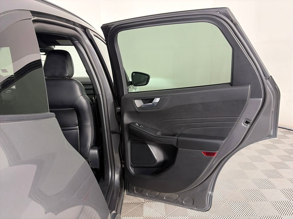 Certified 2025 Ford Escape ST-Line Select image 28