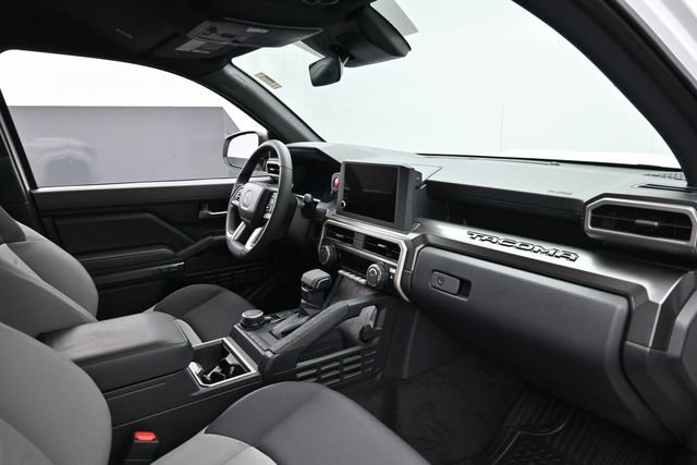 Used 2025 Toyota Tacoma TRD Sport AWD/4WD image 28