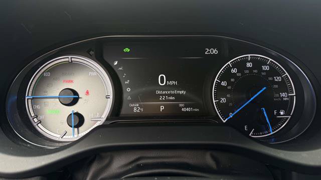 Used 2023 Toyota Venza XLE AWD/4WD image 15