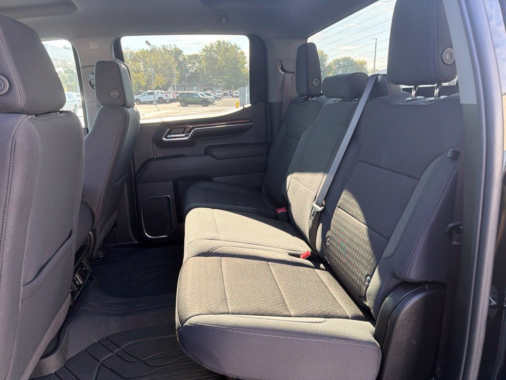 Used 2024 Chevrolet Silverado 1500 LT AWD/4WD image 14