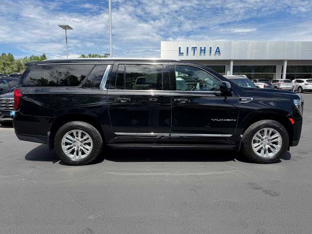 Used 2023 GMC Yukon XL SLT AWD/4WD image 6
