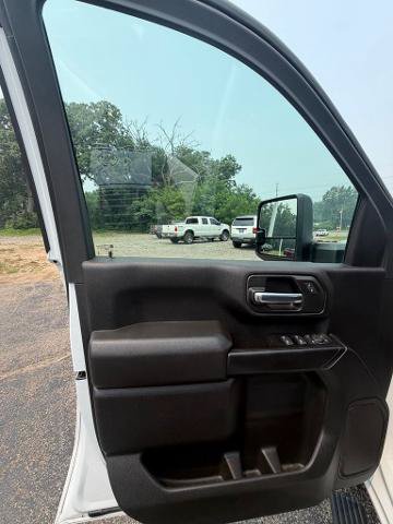 Used 2025 Chevrolet Silverado 2500 Custom w/ Custom Convenience Package AWD/4WD image 11