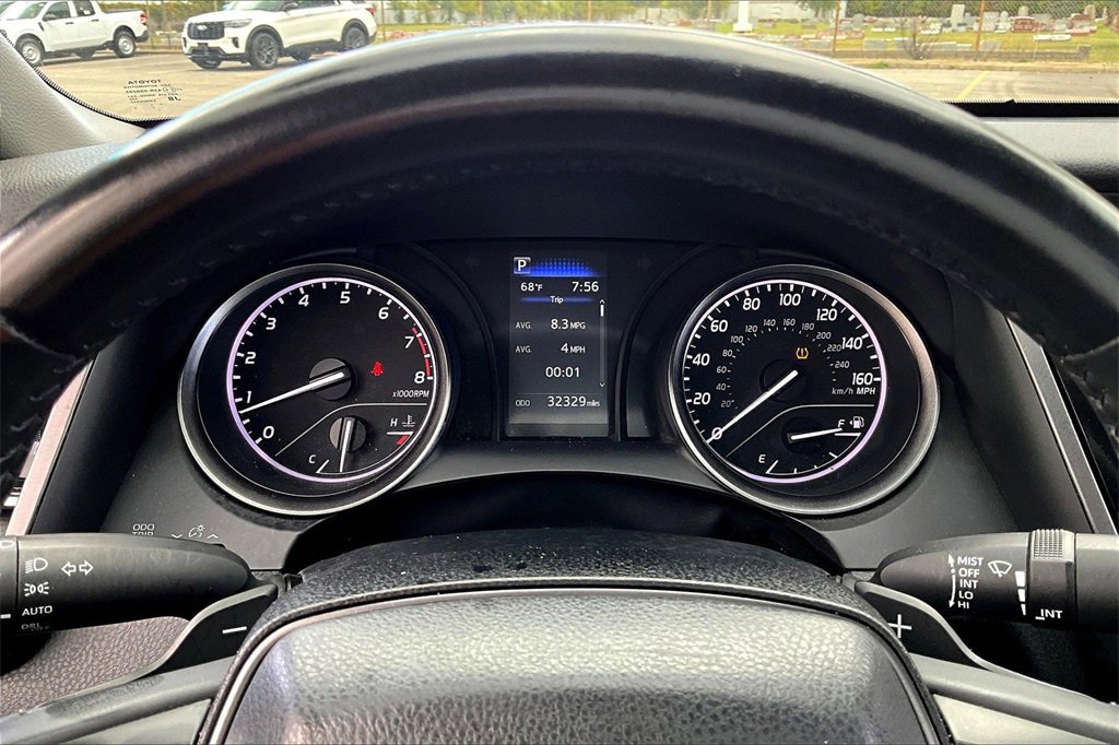 Used 2024 Toyota Camry SE image 19