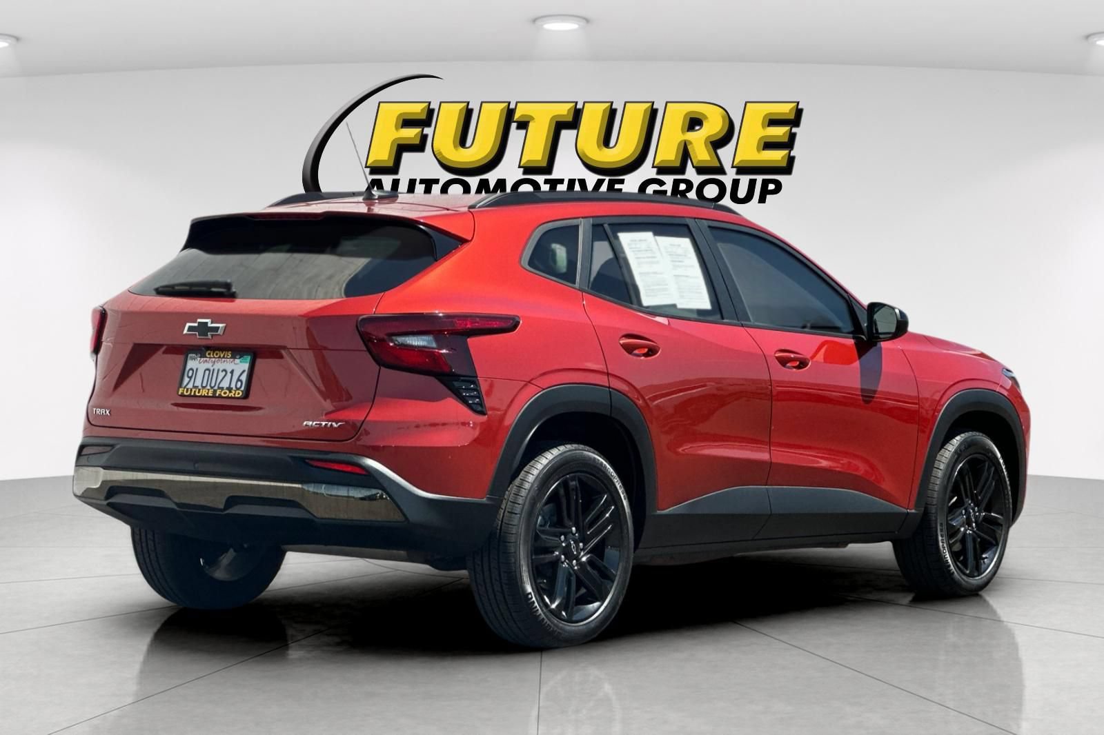 Used 2024 Chevrolet Trax ACTIV w/ Driver Confidence Package FWD image 3