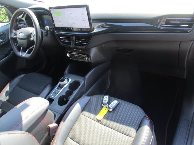 Certified 2023 Ford Escape ST-Line w/ Tech Pack #1 AWD/4WD image 32