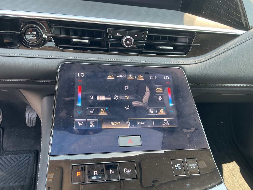 Used 2025 INFINITI QX80 Sensory AWD/4WD image 29