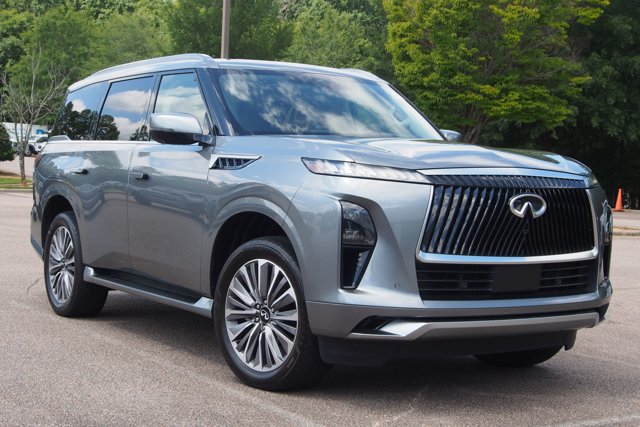 Used 2025 INFINITI QX80 Sensory