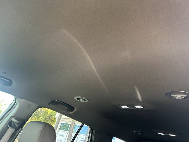 Used 2023 Chevrolet Traverse LT FWD image 20