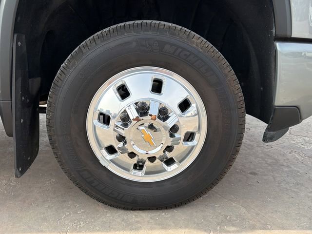 Used 2025 Chevrolet Silverado 3500 High Country w/ High Country Premium Package image 9