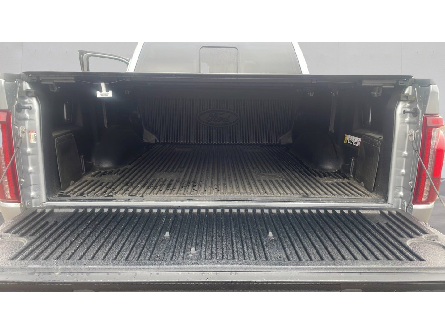 Certified 2025 Ford F150 Lariat AWD/4WD image 24
