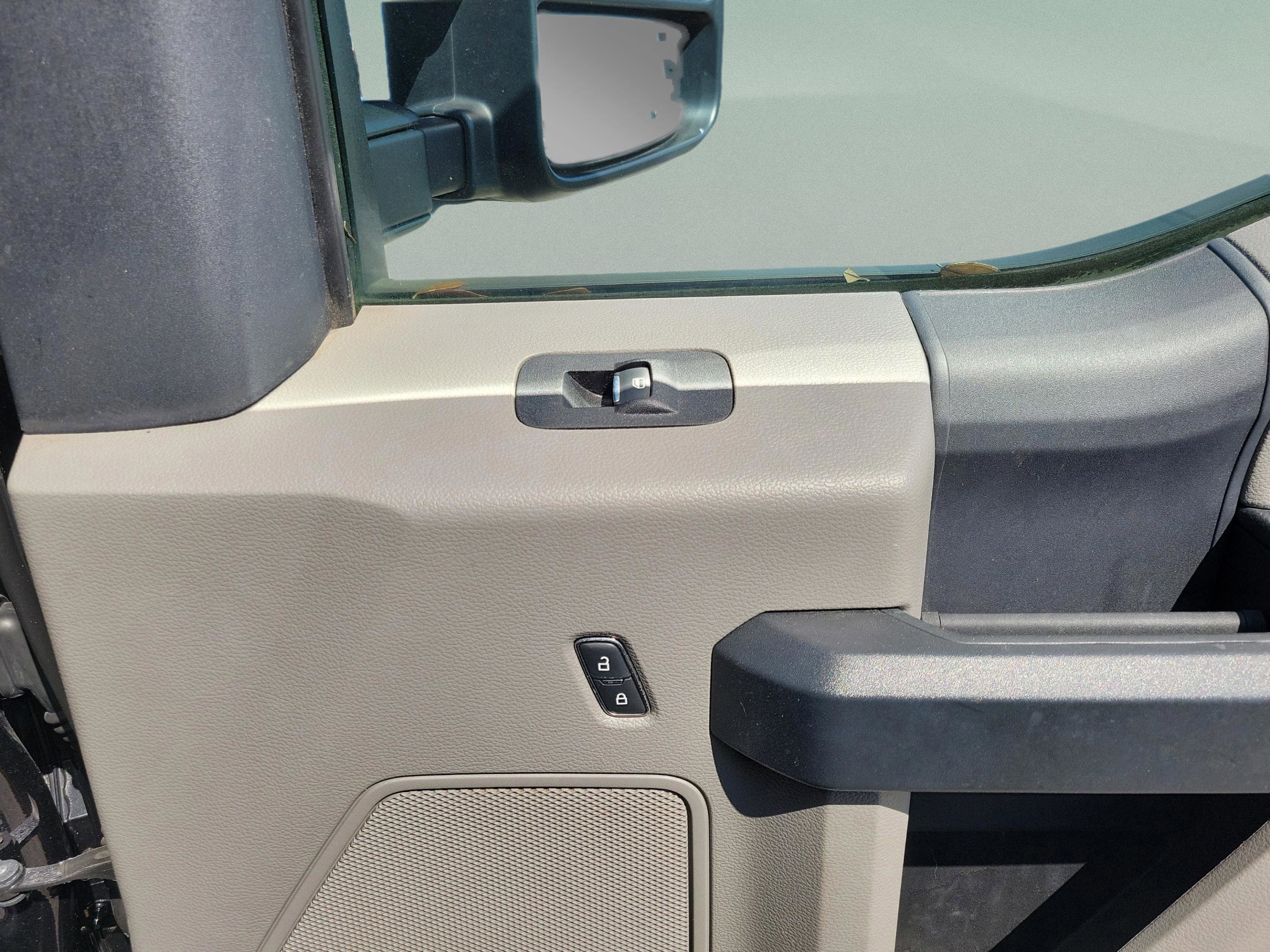 Certified 2022 Ford F350 XL w/ Power Equipment Group image 9