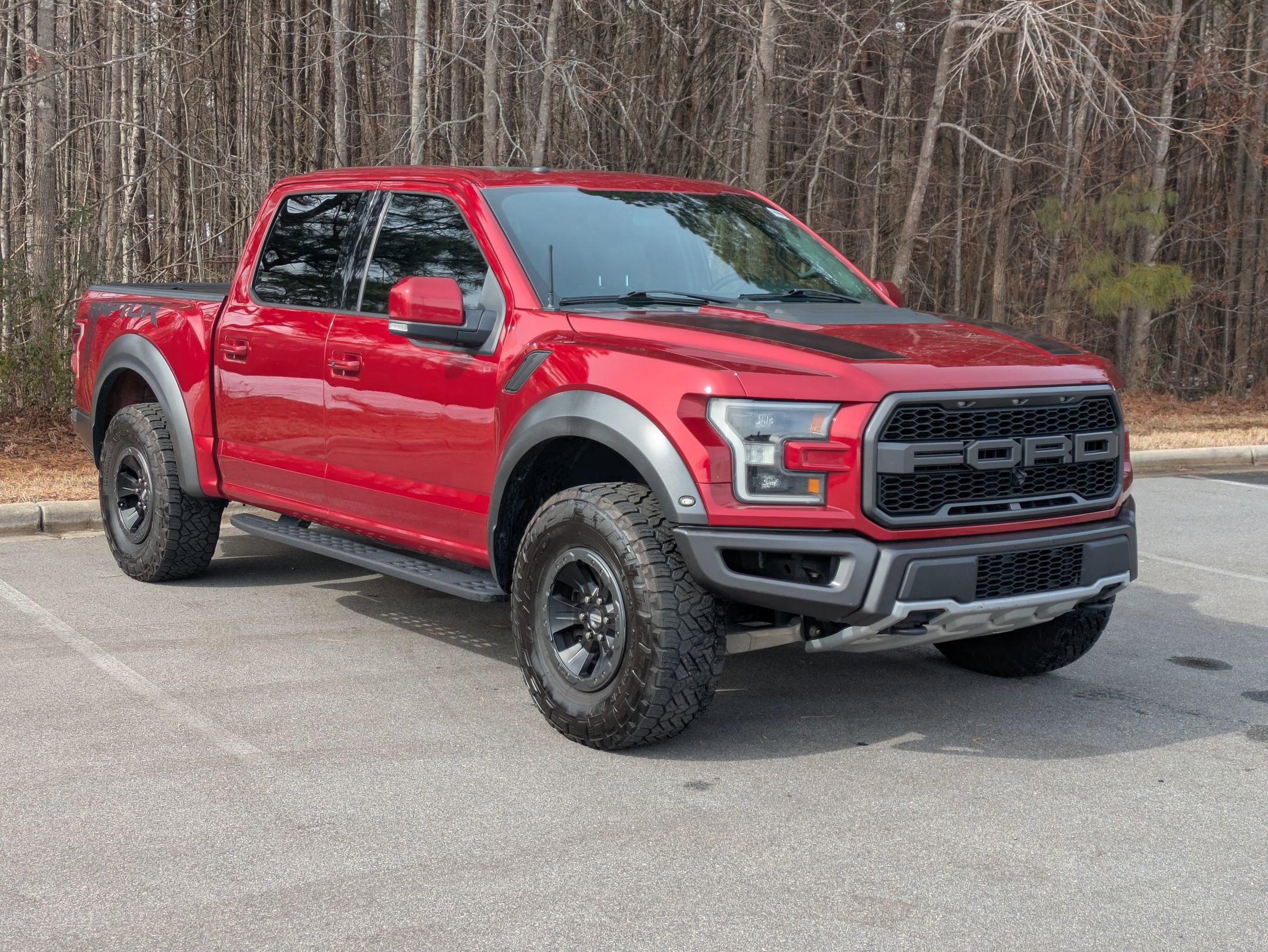 Certified 2018 Ford F150 Raptor w/ Equipment Group 802A Luxury image 6