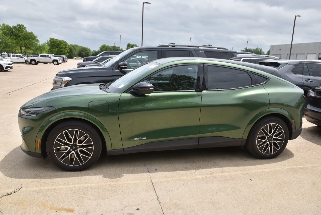 Certified 2025 Ford Mustang Mach-E Premium AWD/4WD image 9