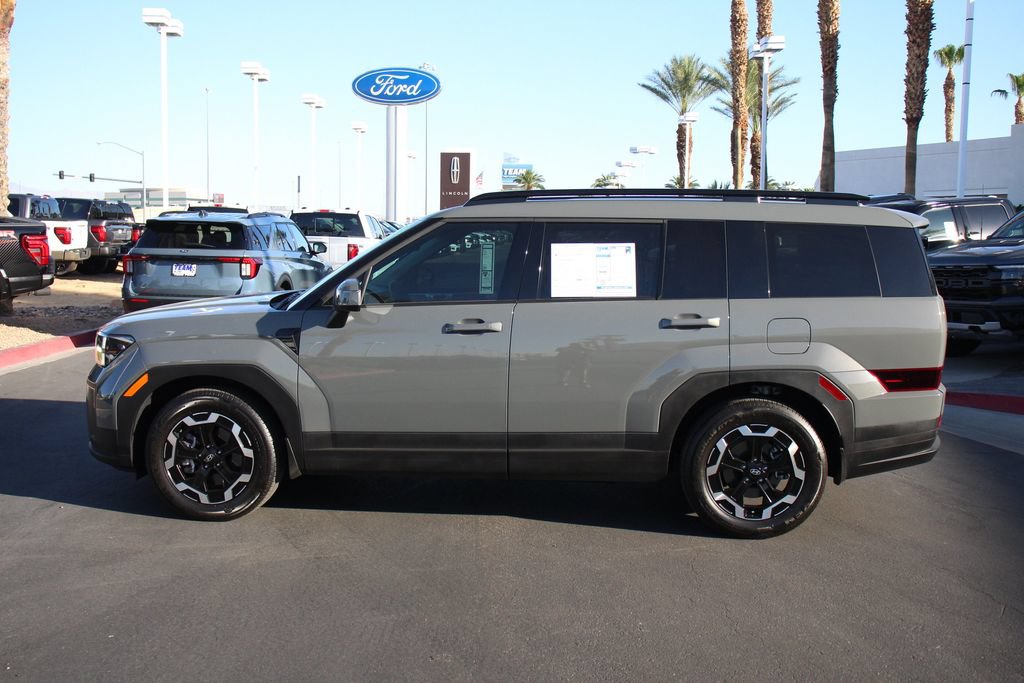 Used 2025 Hyundai Santa Fe SEL FWD image 4