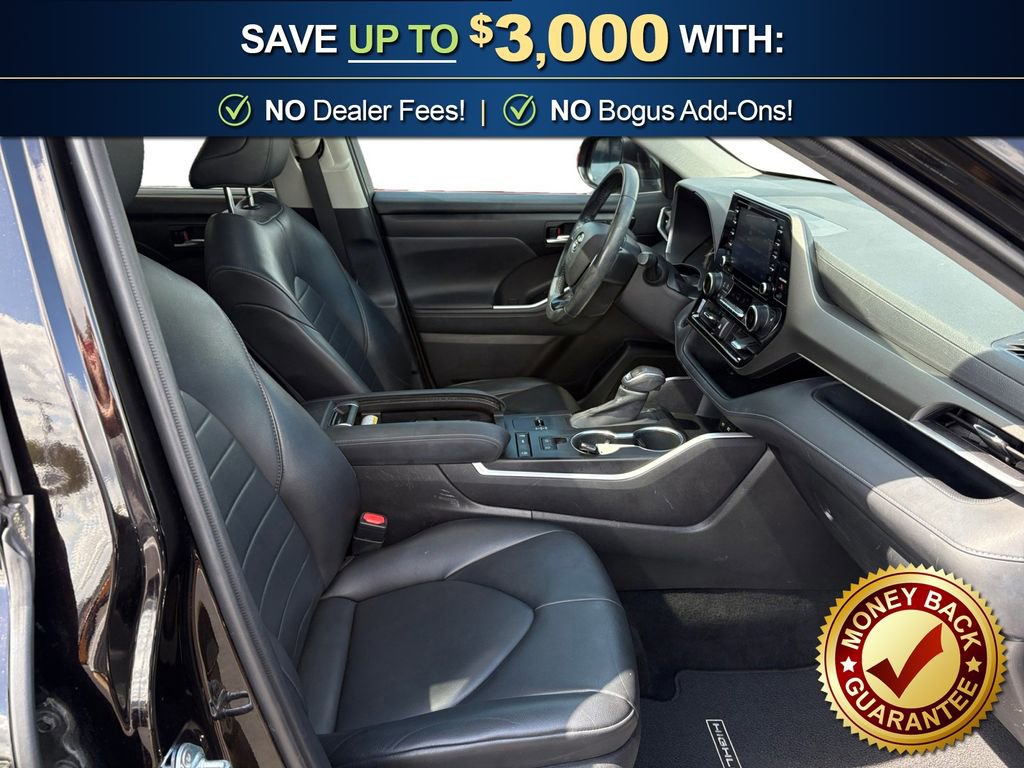 Used 2020 Toyota Highlander XLE FWD image 22
