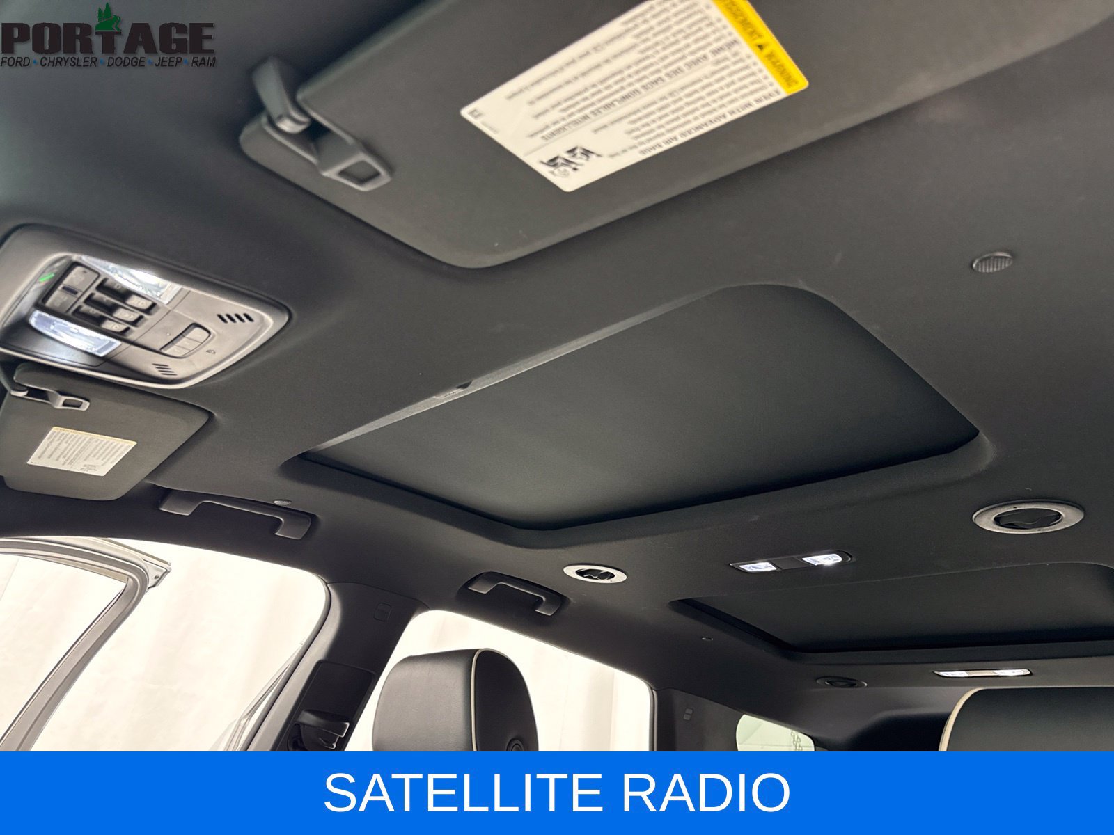 Used 2022 Chevrolet Traverse Premier w/ Redline Edition AWD/4WD image 25